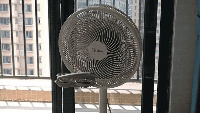 验：135g的它却是我心目中最好的航拍无人机爱游戏app网站手机版DJI NEO 首发体(图11)