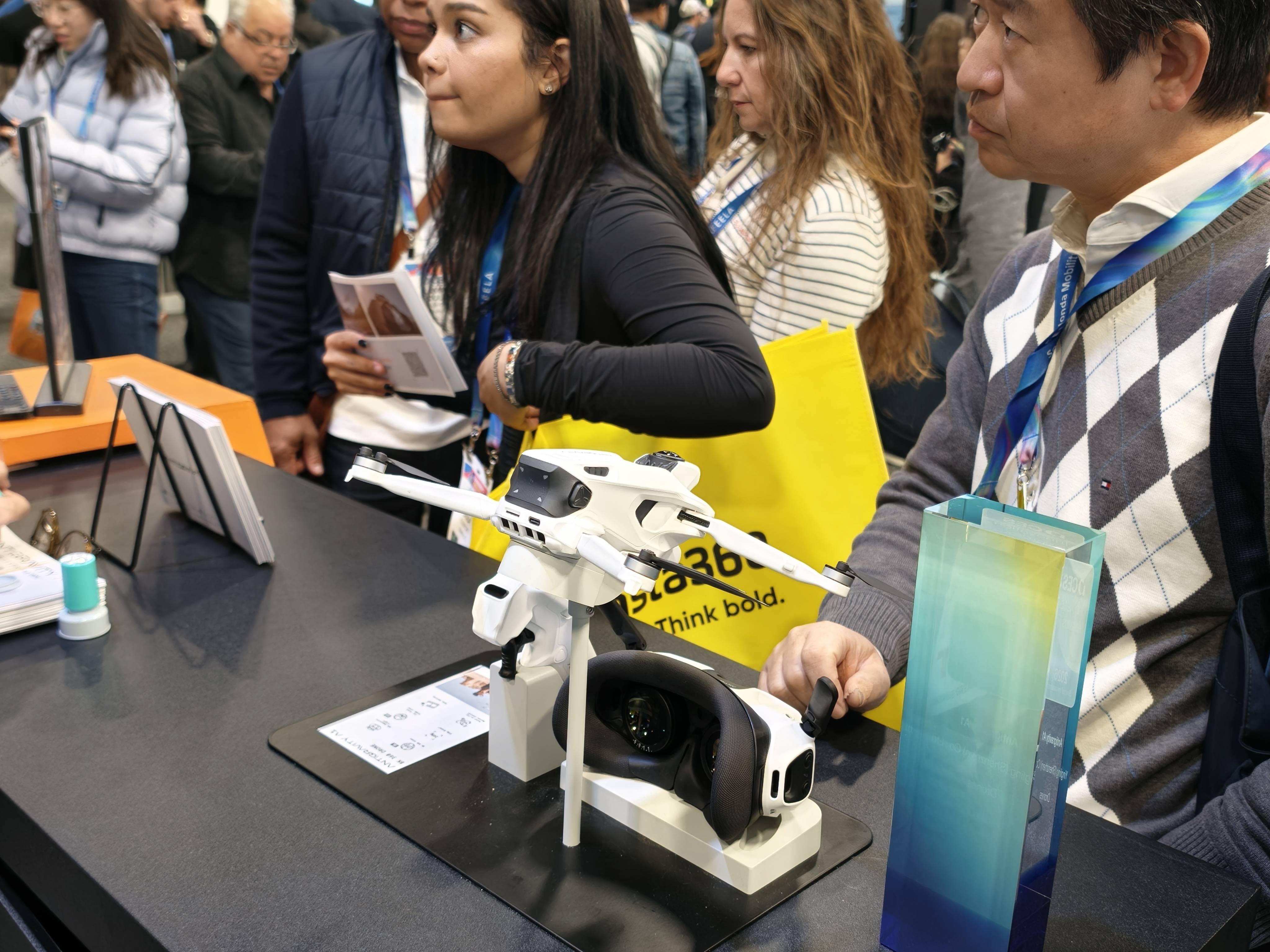 ！六大玩家CES交卷：影像赛道打法变了爱游戏app手机版分体、全景、机械臂(图8)